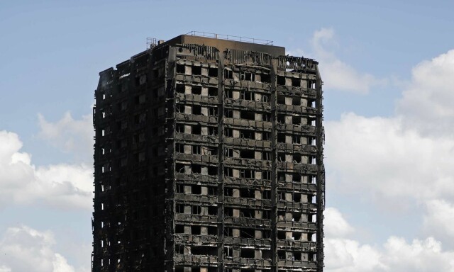 Kledningen på Grenfell Tower kan ha vært forbudt